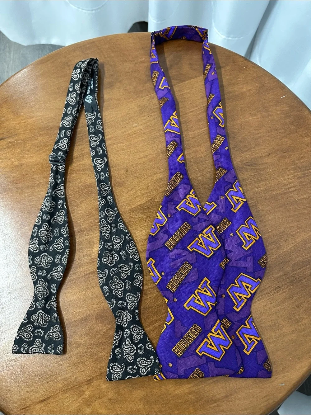 Assorted Men’s Self-Tie Bow ties silk John field xmi Washington huskies green